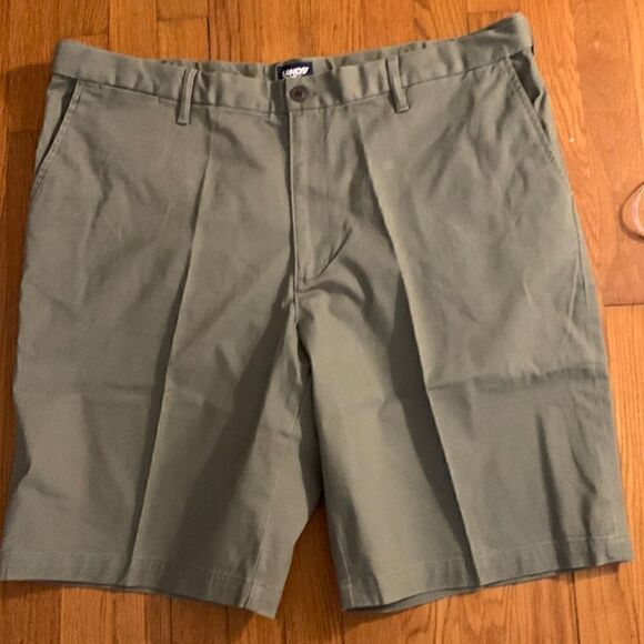 lands end NWOT green khaki short Size 42 - Picture 1 of 3